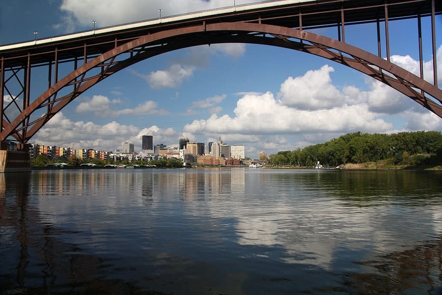 St Paul< Minnesota, USA and the Mississippi river