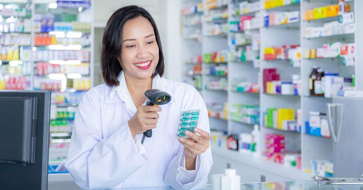 Top 10 Highest Paying Pharmacy Jobs and Specialties