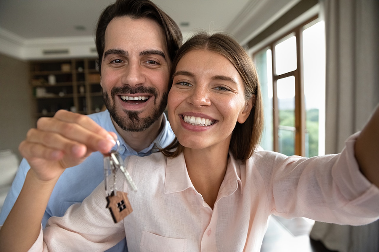 bigstock Happy Couple Of Homeowners Beg 442739417